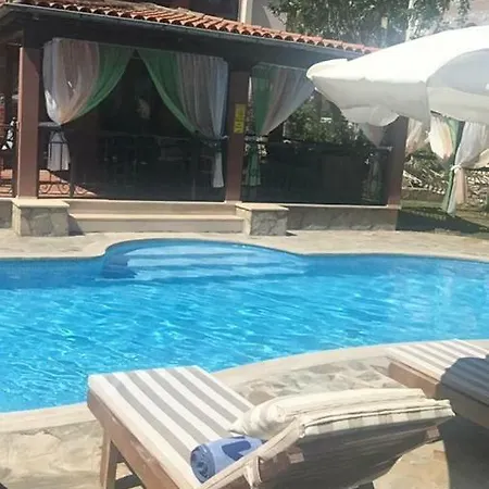 Gulay Villa